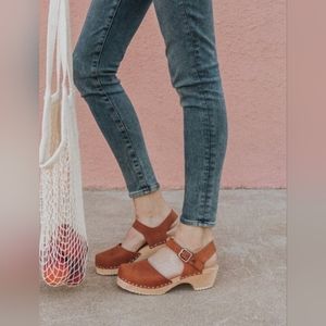 Lotta from Stockholm Wooden Clogs, Tan Oiled Nubuck Leather